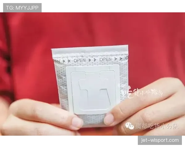 朱雪莹训练完顺手买个包，我加班三天都不够她喝杯咖啡